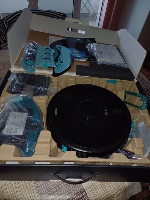 Прахосмукачка робот Conga 7090AI