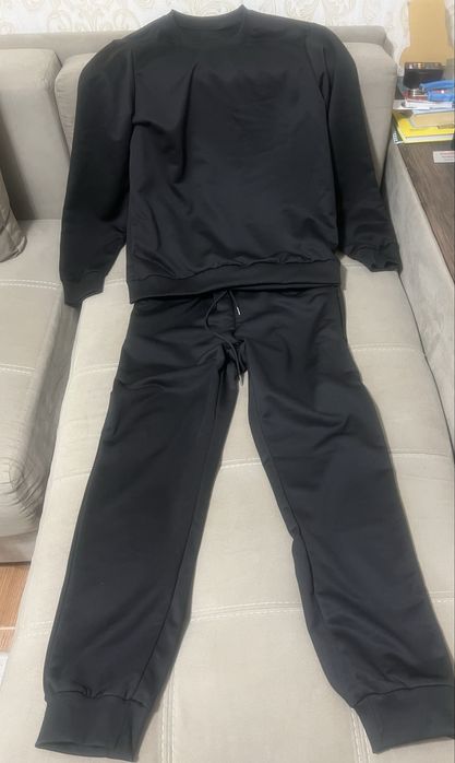 Костюм спортивный новый