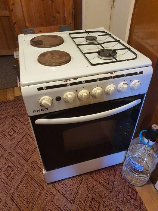 Готварска печка на газ и ток