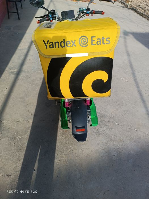 Скутер сотилади Мощный