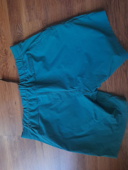 Peak performance мъжки къси панталонки 2XL размер.