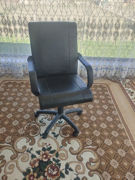 Sifat va dizayn - pc stol, kreslo, xontaxta