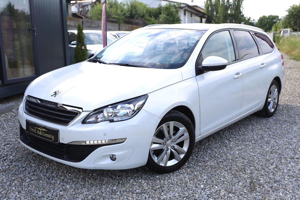 Peugeot 308 Rate Avans 0 / Garantie / 2017 Benzina Panorama Navi Led