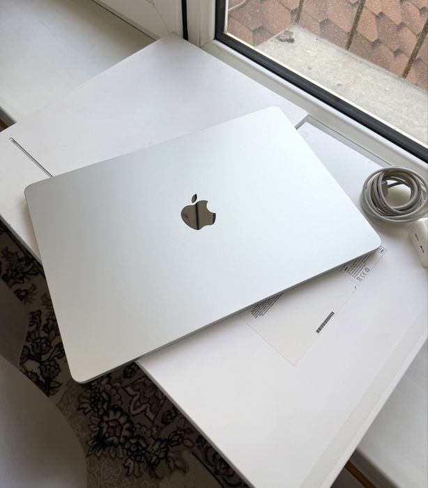 MacBook Air M2 15-inch 8/512GB Silver