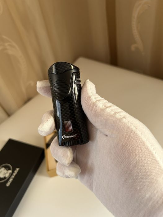 Подаръчен комплект за пури – карбон запалка и резачка, кутия