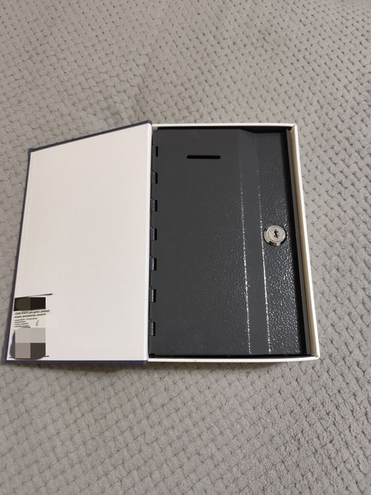 Сейф -Книга продам .