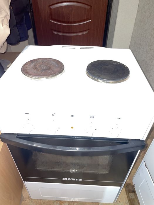 Продам Эл Плиту МЕЧТА. 30000