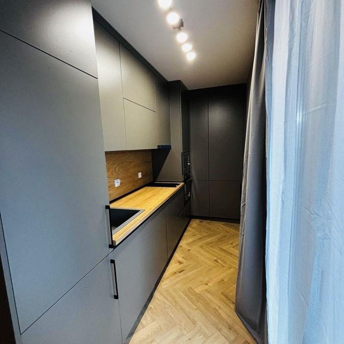 Дава се под наем Двустаен апартамент в София, Витоша - 50 кв.м за 698.19 € - Снимка #2