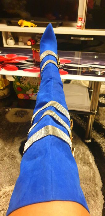 Vand cizme albastre peste genunchi cu toc