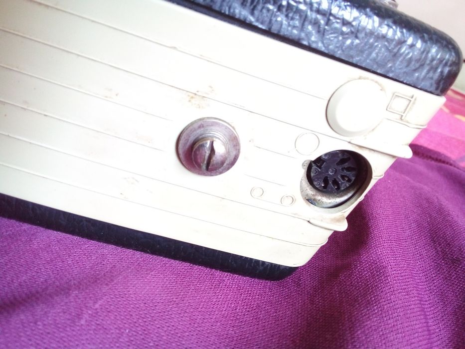 Radio Derbi Blaunpunkt, vechi, functional