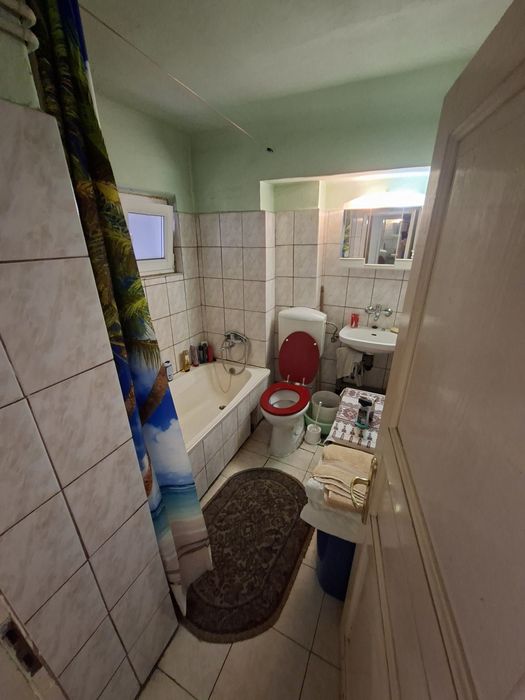 Apartament la casa