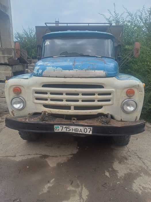 Продам зил самосвал 554 в хорошем состояние .Газ-бензин