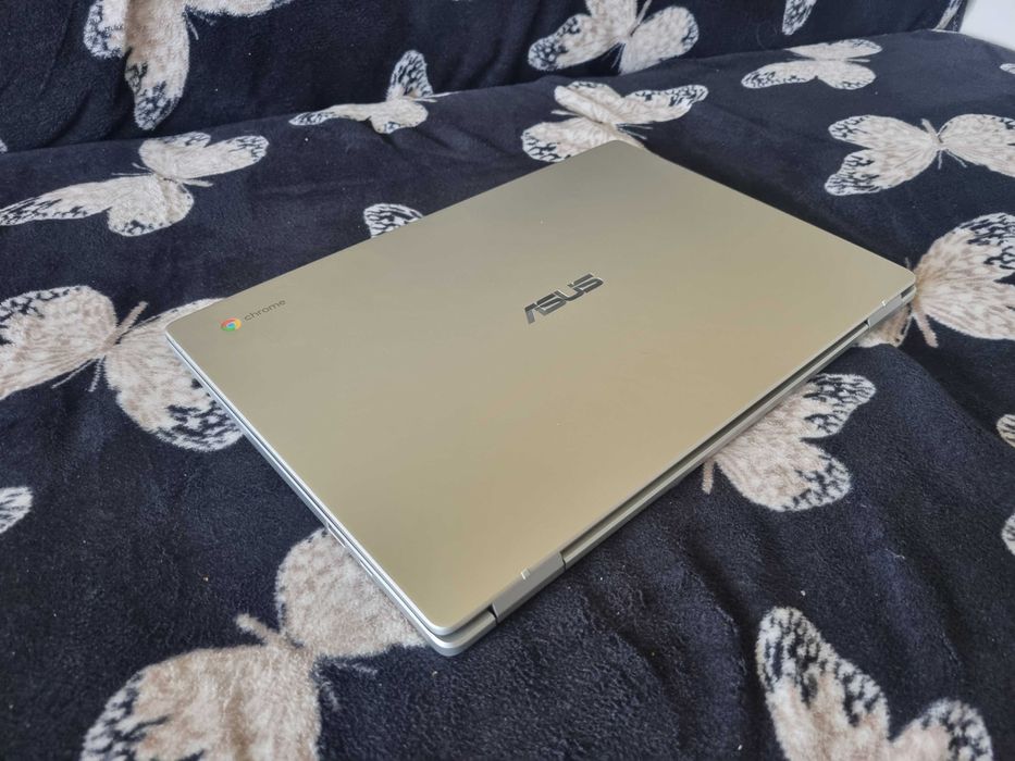 Ultraportabil Asus Chromebook C523N doar 700lei