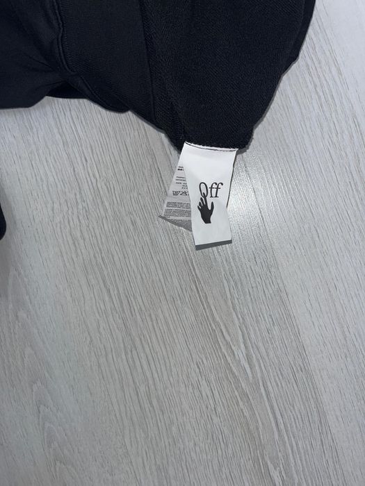 Bluza off white neagra