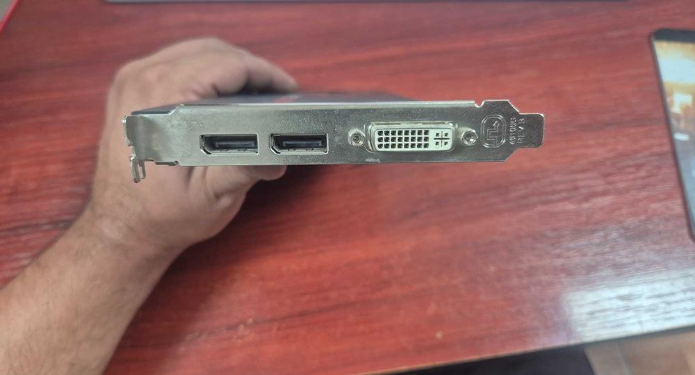 Видеокарта AMD FirePro v5900 2gb GDDR5