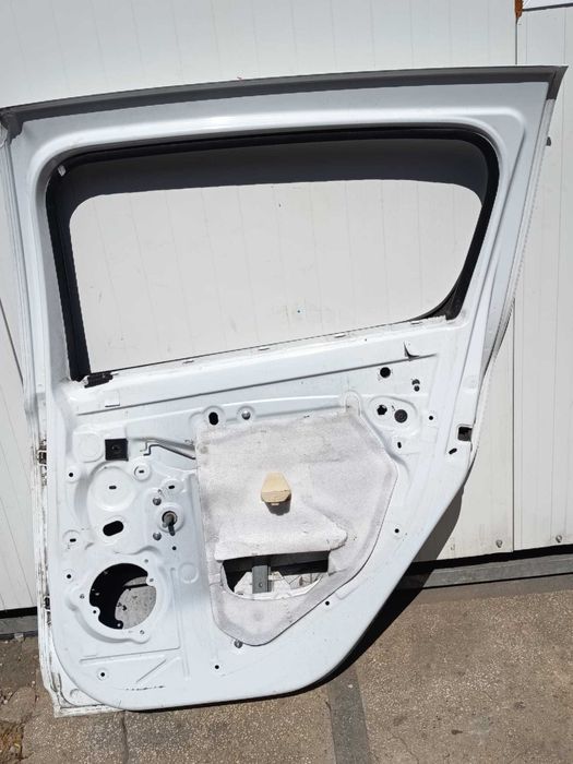 usa dreapta spate dacia sandero 2012 2020