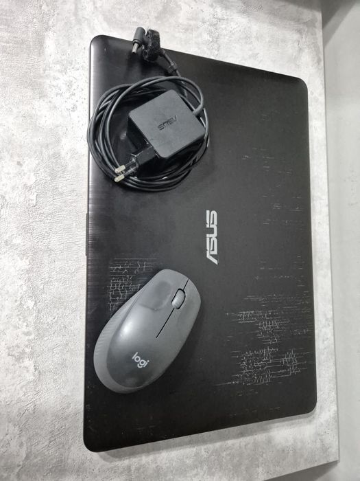 Vivabook 15 _ASUS Laptop X540UBR