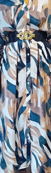 Дамска.     рокля