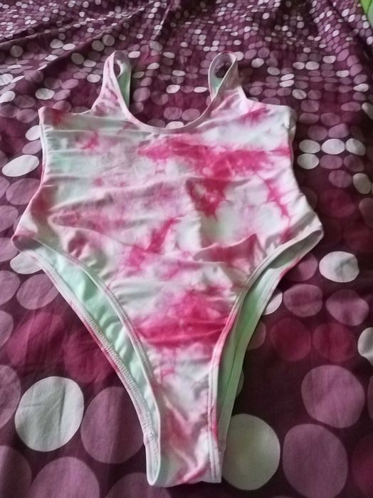 Costum de baie, intreg, alb cu roz, abstract! Missguided! EUR 38/UK 10