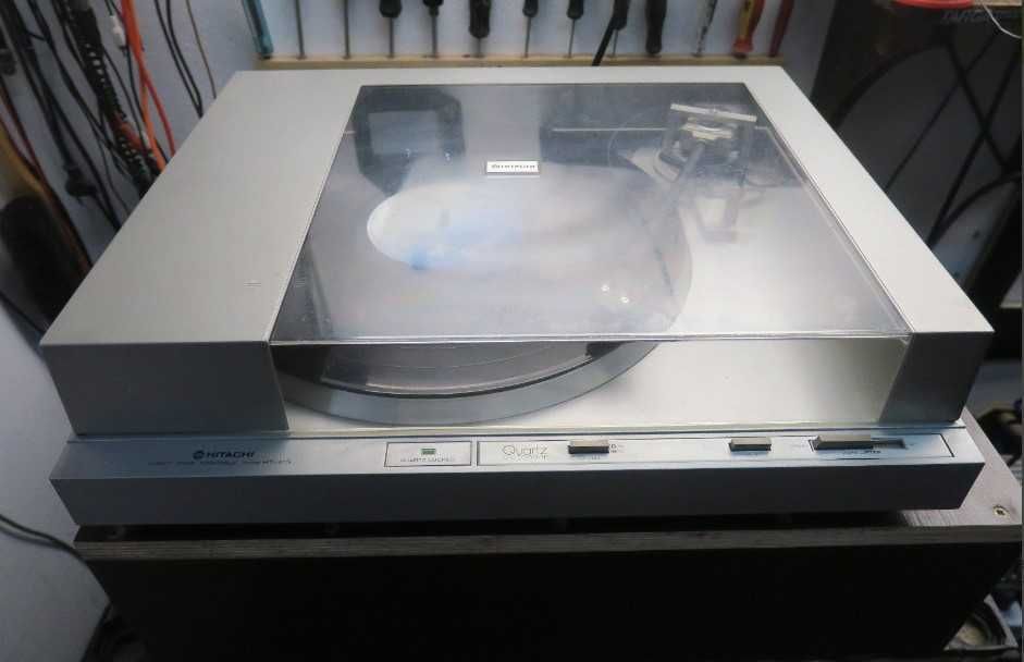 проигрыватель винила Hitachi HT-41S LP. Скидка!
