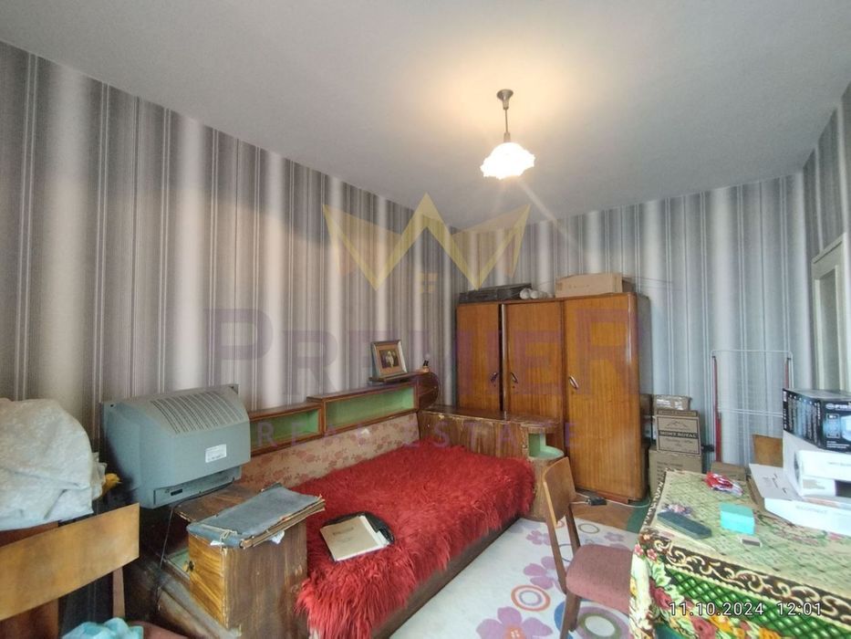 Продава се Четиристаен апартамент в Добрич, Център - 90 кв.м за 945 €/кв.м - Снимка #5