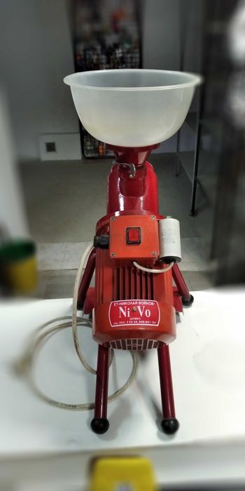 Професионална Кафемелачка NIVO (Николай Войнов) 750W, 1400 об./мин