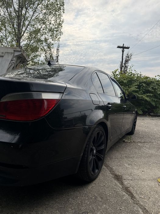 BMW 5 Series 2004 — imagine 4
