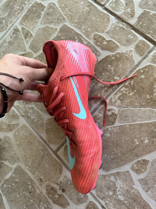 Ghete de fotbal air zoom roz
