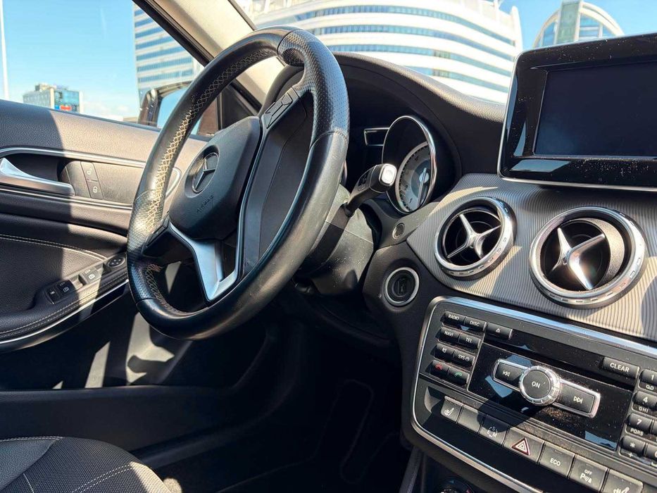 Mercedes-Benz GLA 2015 г. Автоматик | БЕНЗИН | Нов внос Швейцария