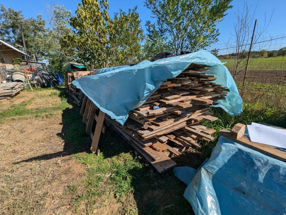 Resturi materiale de construcții / Lemne de foc