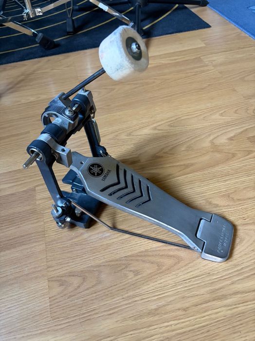 Pedala simpla Yamaha FP-710