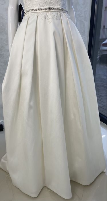 Rochie de mireasă deosebită, noua!