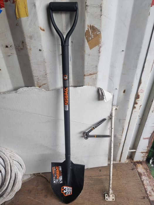 Лопата Кузбас полу штыковая