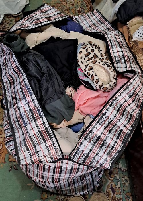 продам женские куртки