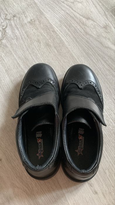 Школьные туфли кожаные