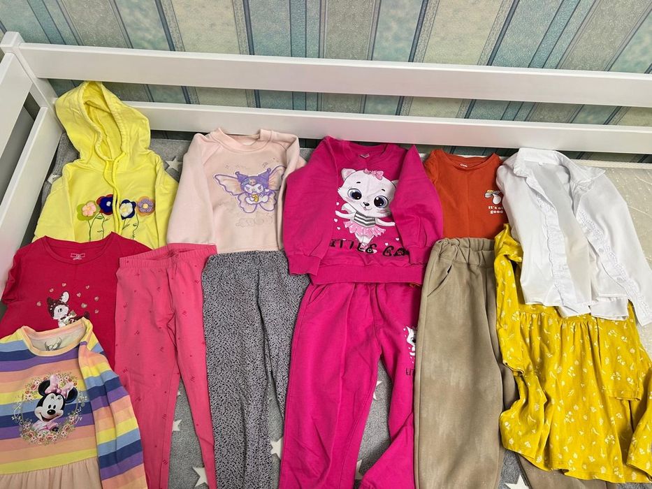 Продам вещи на девочку 5-6 лет