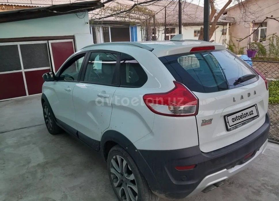 Lada Xray cross 2019