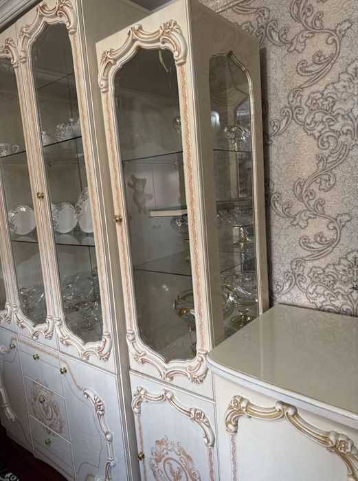 Мебель  сотилади  холати идеал