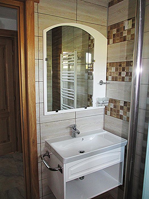 pensiune/ cabana   Nut House  Retezat nucsoara hunedoara