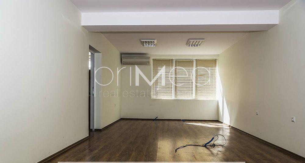 Продава се Склад в Бургас, Промишлена зона - Юг - 2223 кв.м за 203 €/кв.м - Снимка #3