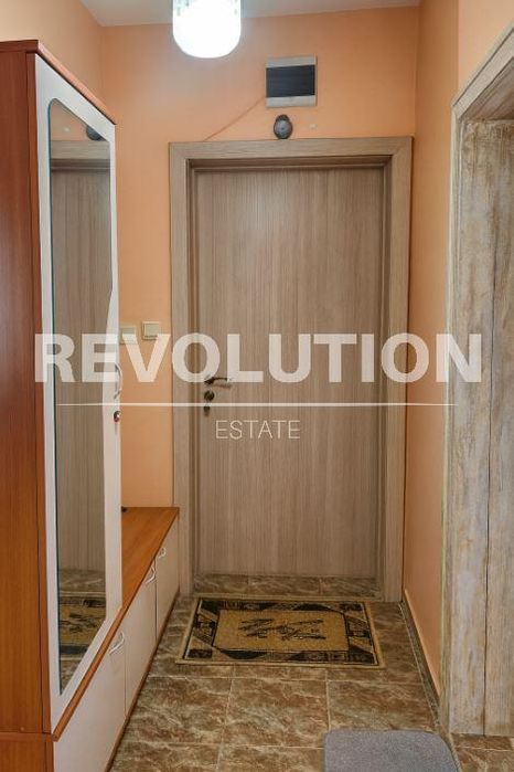 Дава се под наем Двустаен апартамент в Варна, Трошево - 55 кв.м за 375 € - Снимка #2