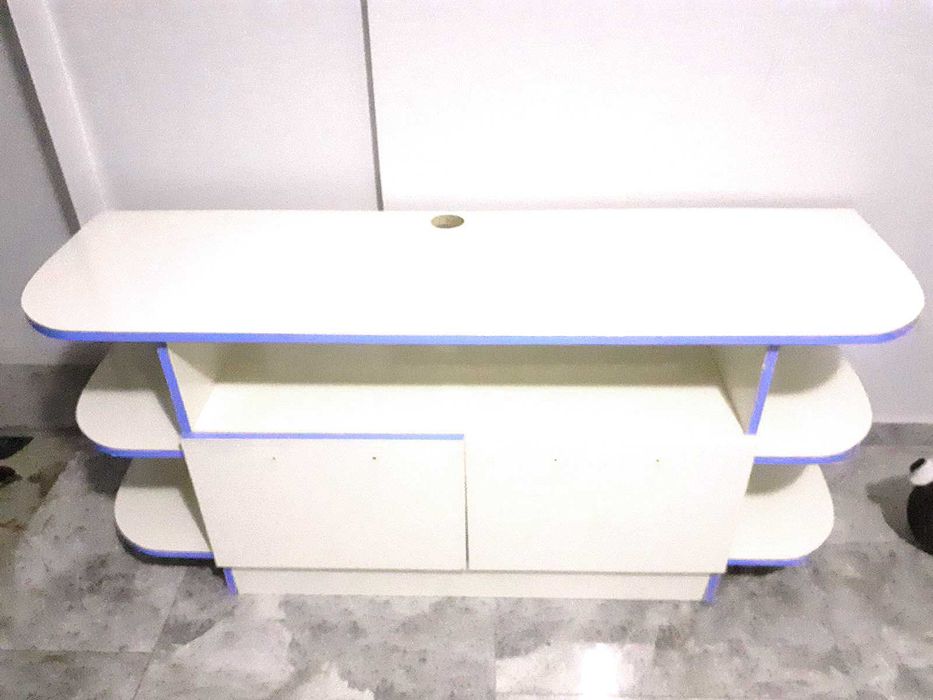 Телевизионен TV-Шкаф