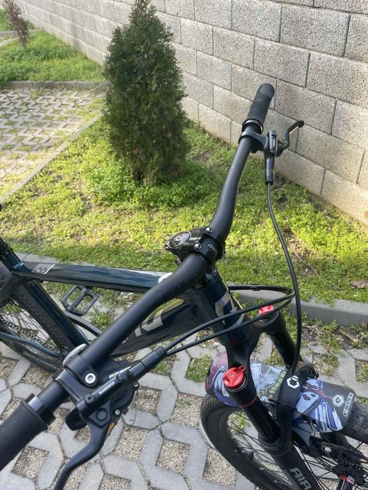 Продава се drag c1 team  2025 !