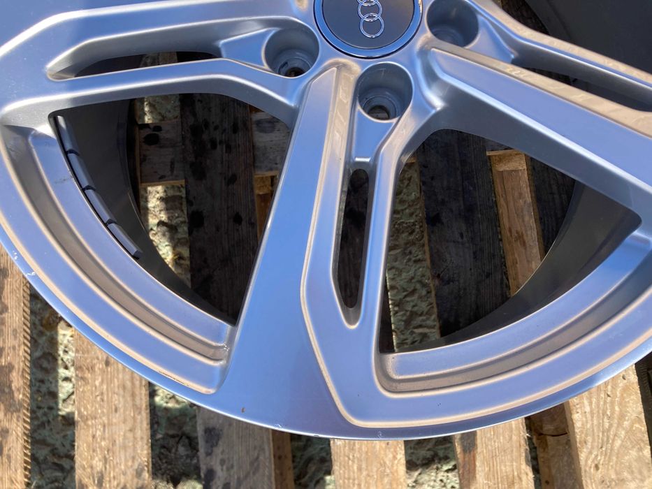 19 джанта 5х112 Audi TT RS 8S0601025N 9J et52 Оригинал Единичка