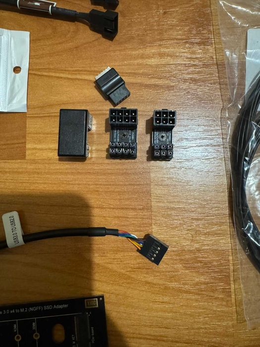 Преходници и кабели за компютър