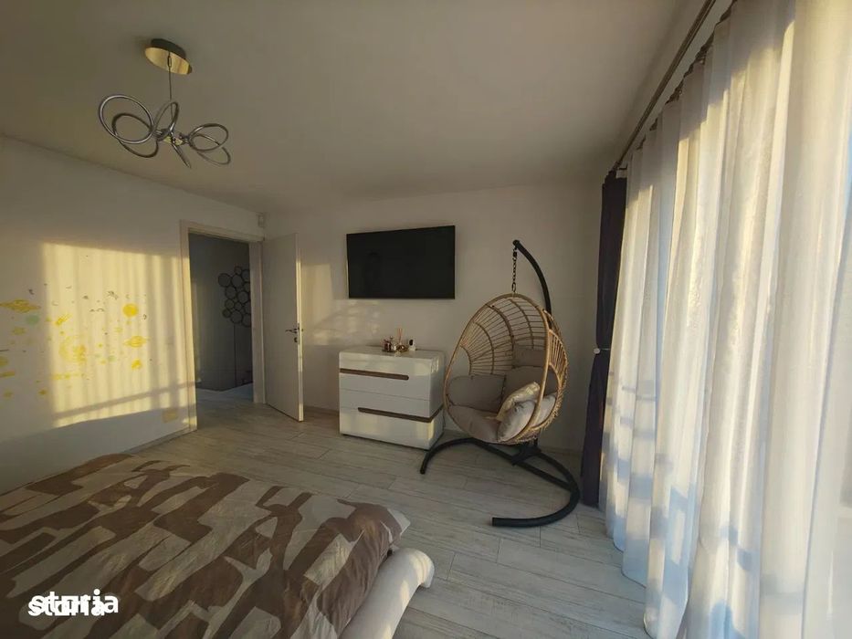 Duplex de vanzare de 140mp , teren 365mp zona : Floresti Narciselor