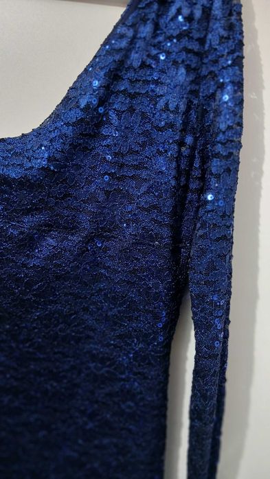 Ликвидация-Ослепителна кралско синя рокля на Lipsy London