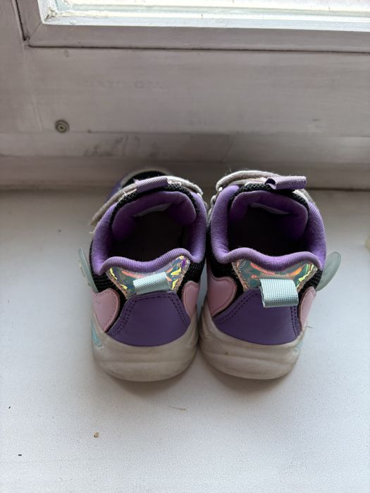 Кроссовки детские б/у 23 размер