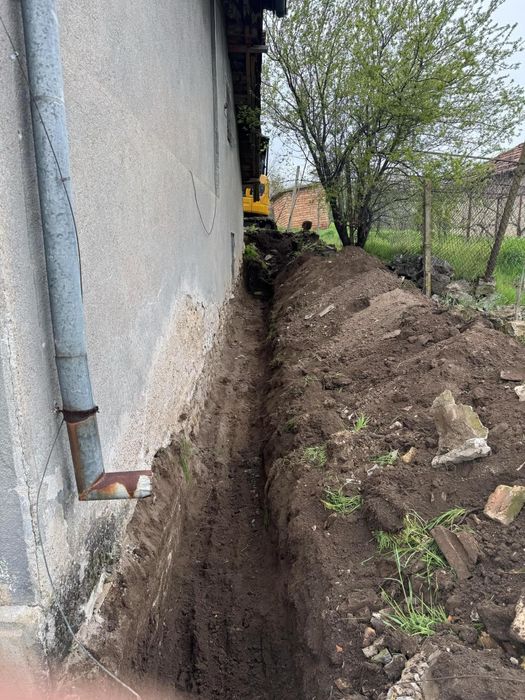 Услуги с малък багер- 50лв на час