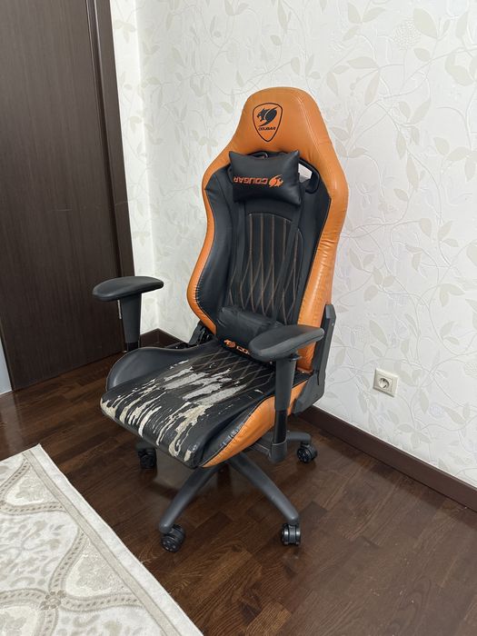 Игровое кресло (Cougar explore racing)